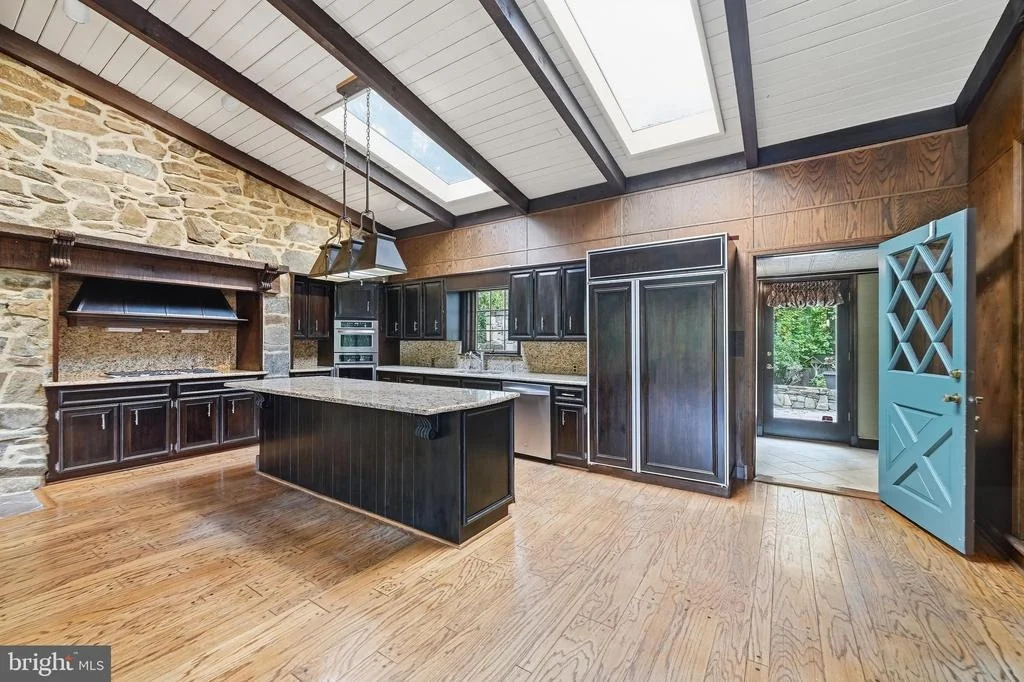Photo of 10601 SWEETBRIAR PARKWAY