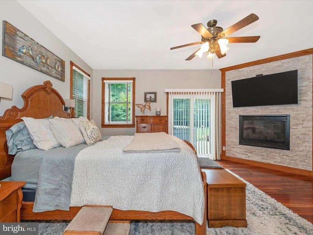 Photo of 7907 BLACK ROAD