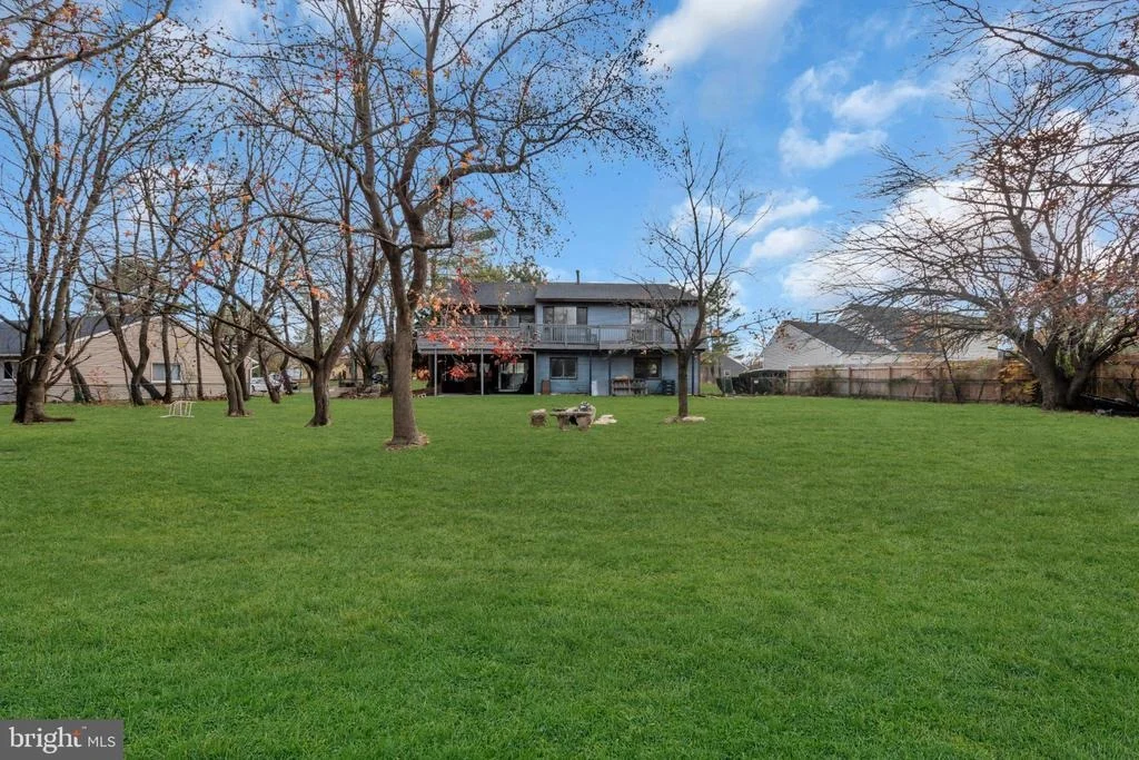 Photo of 22 PERSHING LANE