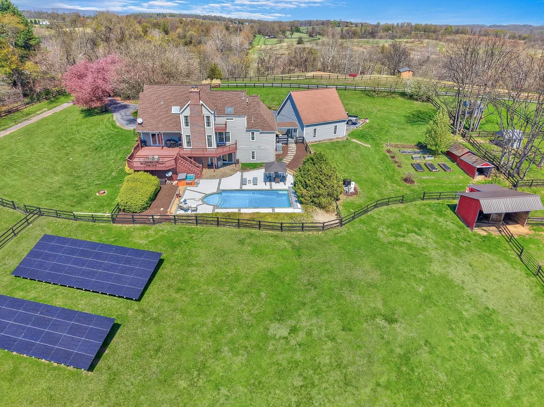 Photo of 9393 BRIAR LANE