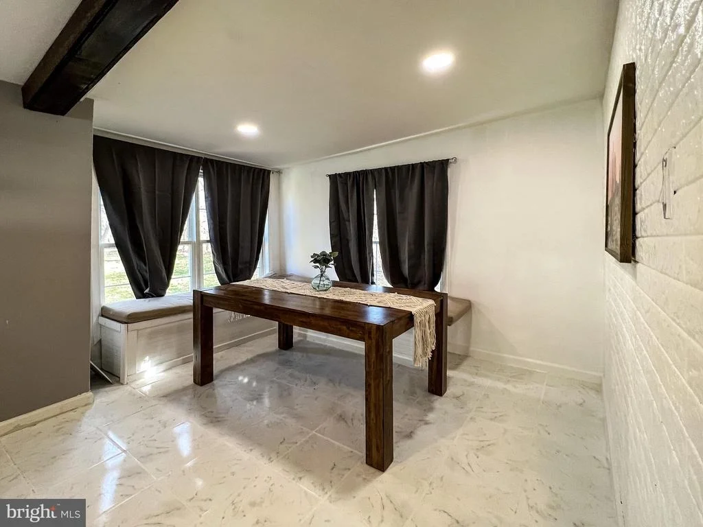 Photo of 18224 LAPPANS ROAD