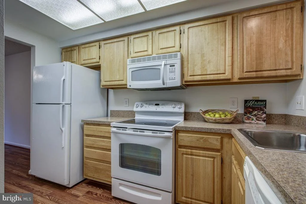 Photo of Unit 142B at 3501 FOREST EDGE DRIVE