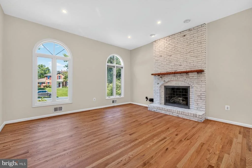 Photo of 15001 NOTLEY ROAD