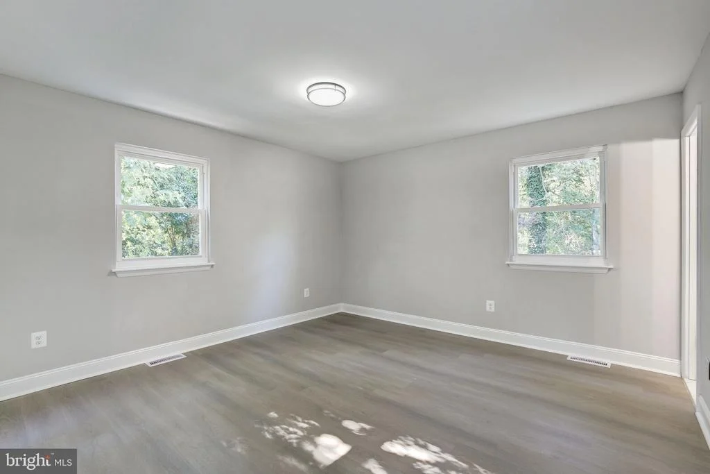Photo of 2624 OAKLEY DRIVE