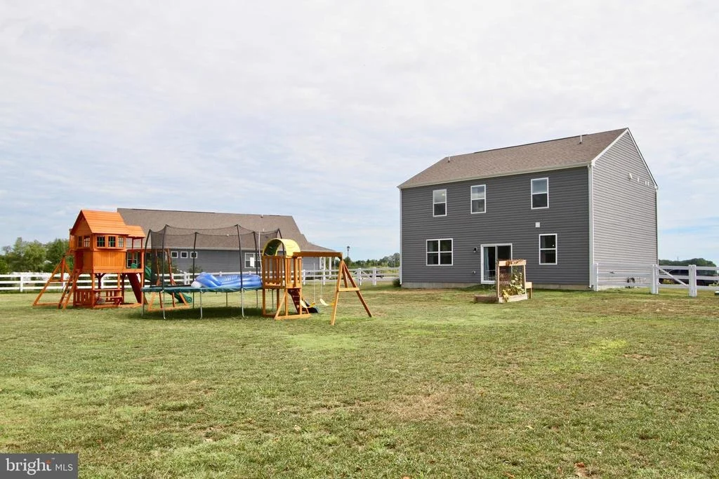 Photo of 746 SEABREEZE RD