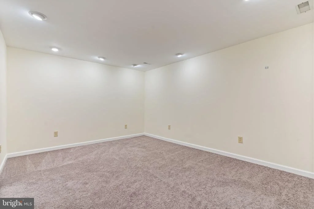 Photo of 735 EVERGREEN ROAD