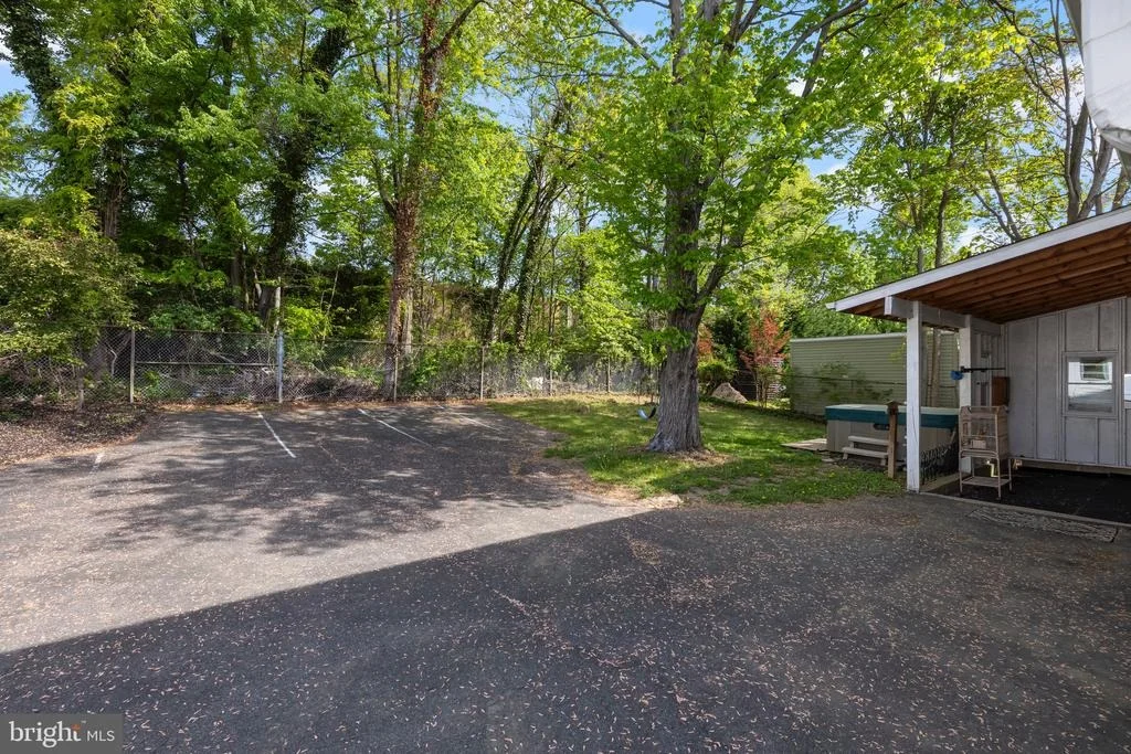 Photo of 9821 SINGLETON DRIVE
