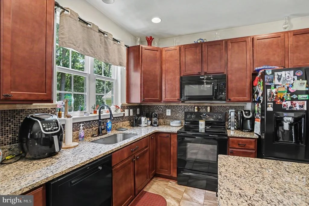 Photo of 4761 CAREA ROAD