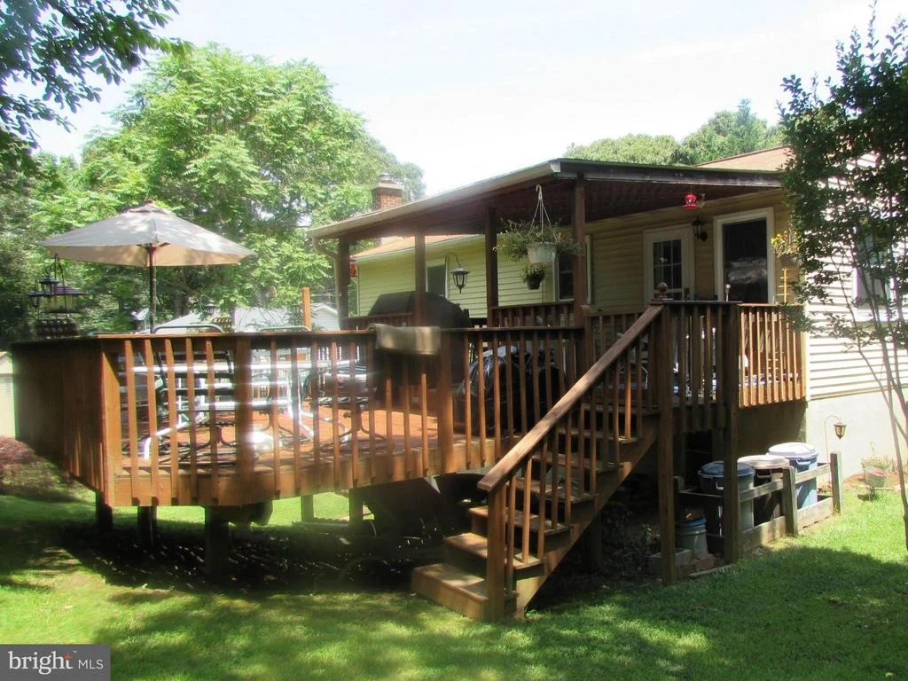 Photo of 1321 CALVERT BEACH ROAD