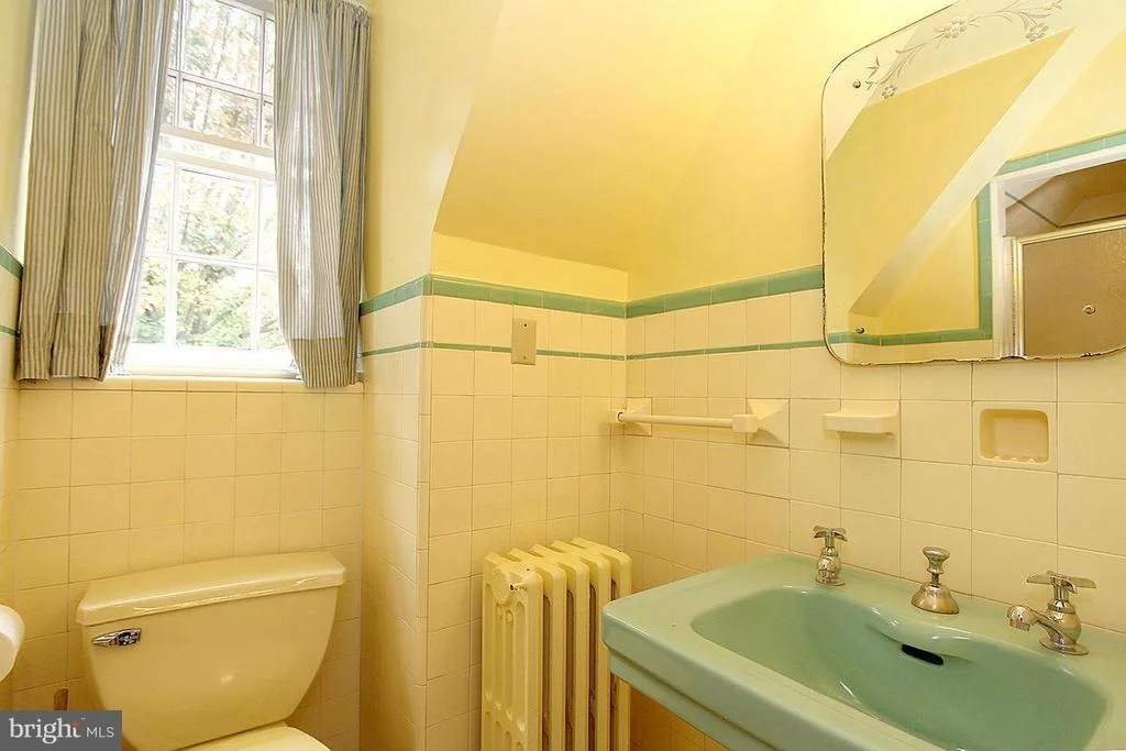 Photo of 5902 KIRKSIDE DRIVE