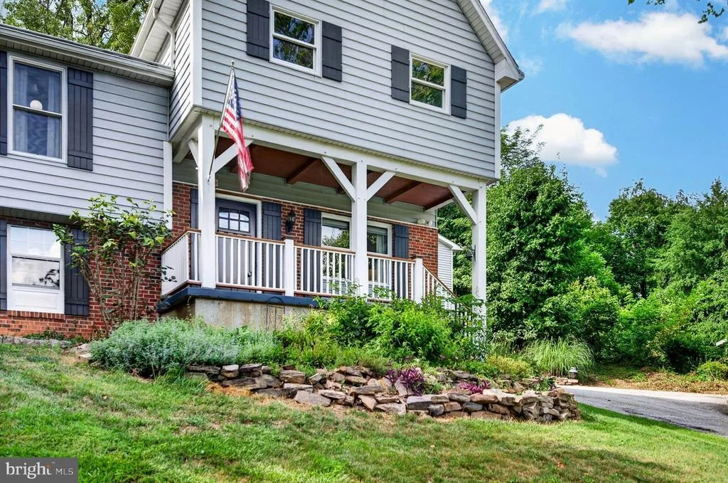 Photo of 100 HILLSIDE ROAD