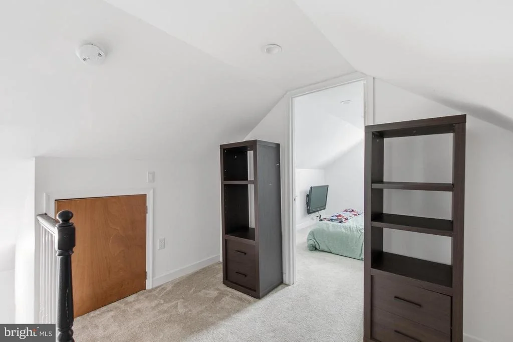 Photo of 1742 LESLIE ROAD