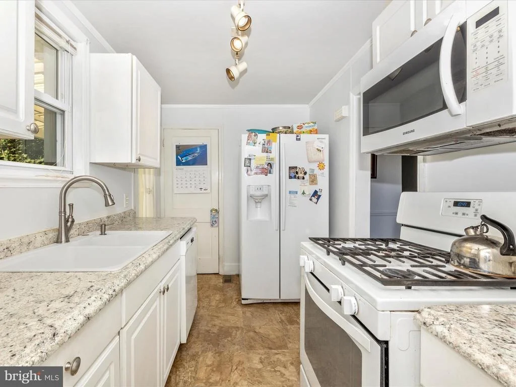 Photo of 1101 FAIRVIEW ROAD
