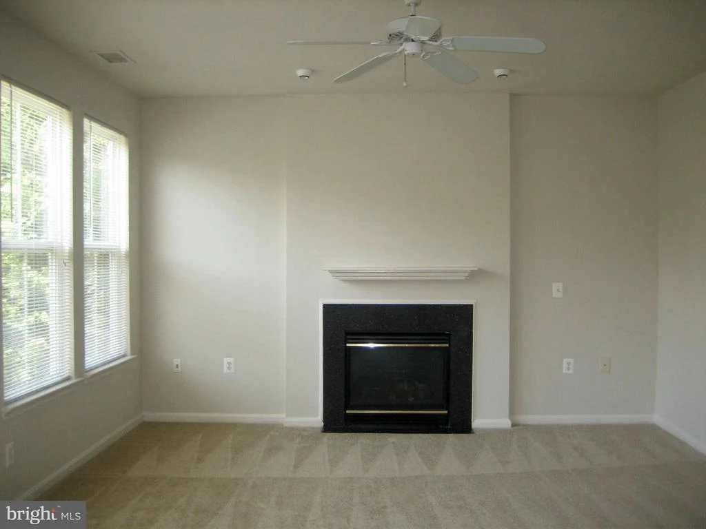 Photo of 633 SPRING STREET