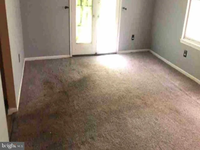Photo of 19 SUMMIT COURT