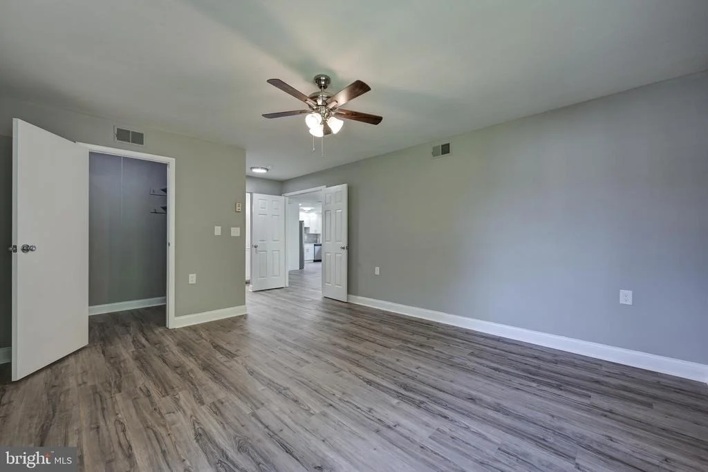 Photo of 116 BUCKINGHAM DRIVE