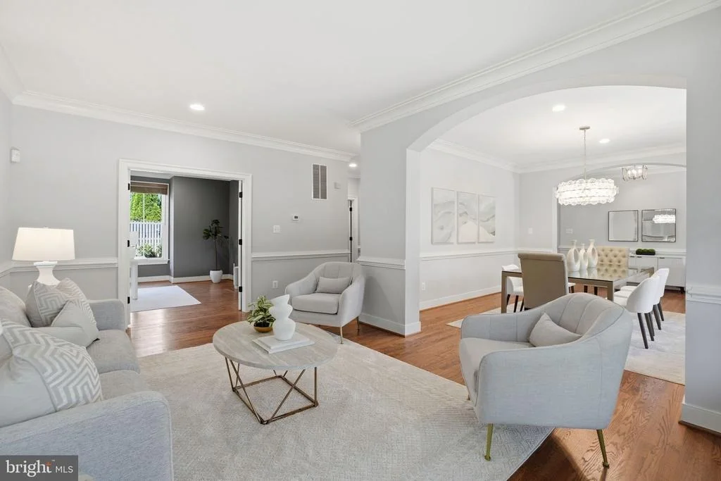 Photo of 2808 JOHN MARSHALL DRIVE