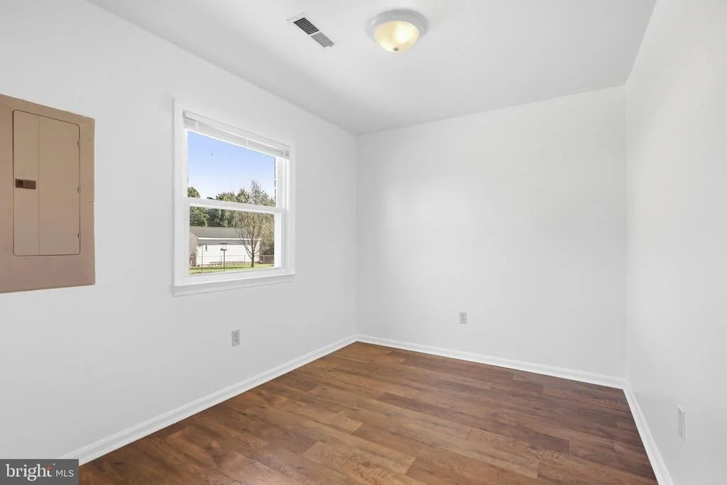 Photo of 9407 KING GEORGE DRIVE