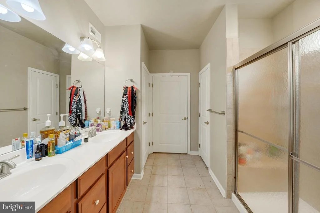 Photo of 535 STONEHAVEN DRIVE