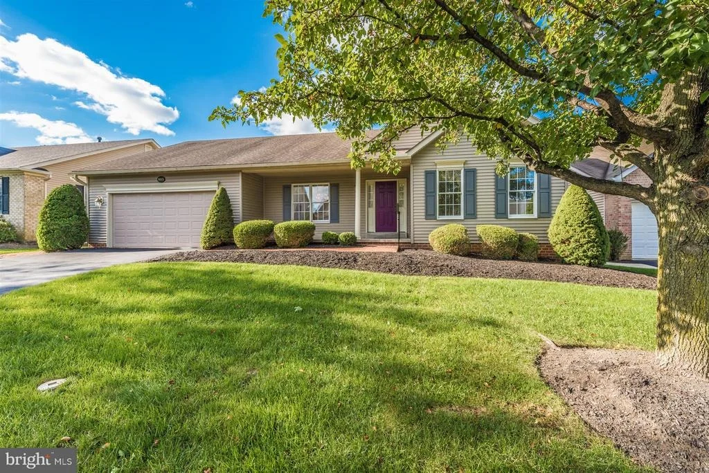 Photo of 1015 BEXHILL DRIVE