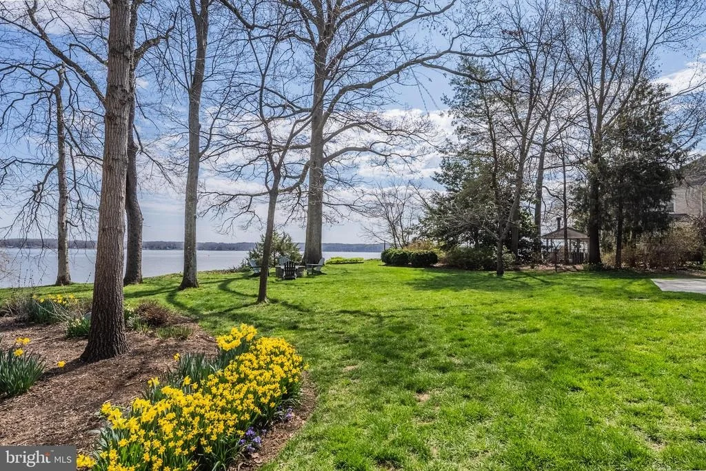 Photo of 11715 RIVER DRIVE