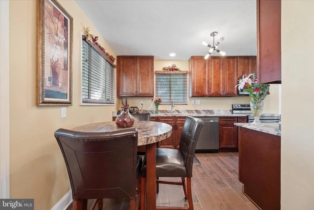 Photo of 6803 ADELPHI ROAD