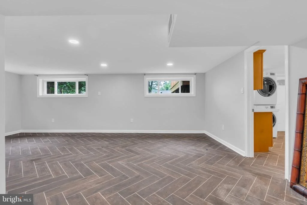Photo of 6809 BRADDOCK ROAD