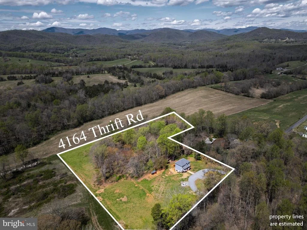 Photo of 4164 THRIFT ROAD