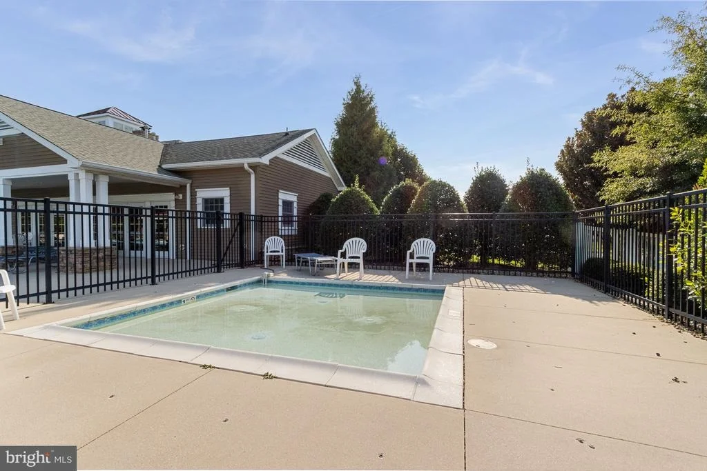 Photo of 16917 BEULAH BOULEVARD