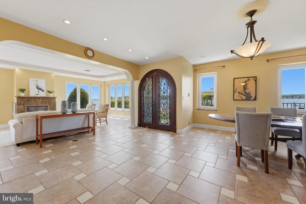 Photo of 2292 LAKE DRIVE
