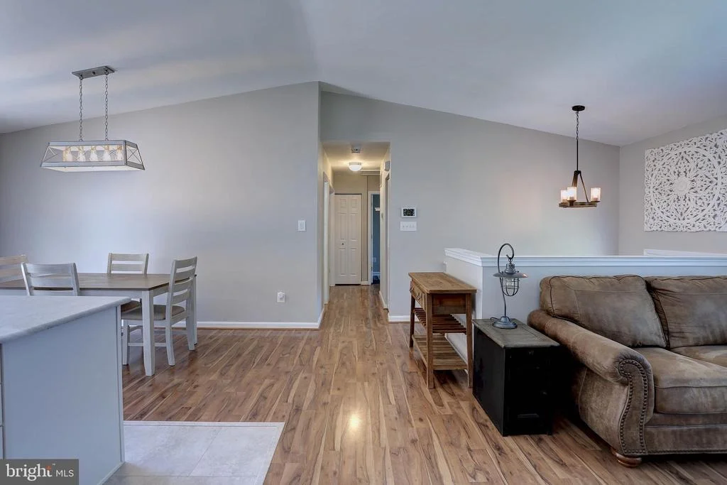 Photo of 2124 FREDERICK