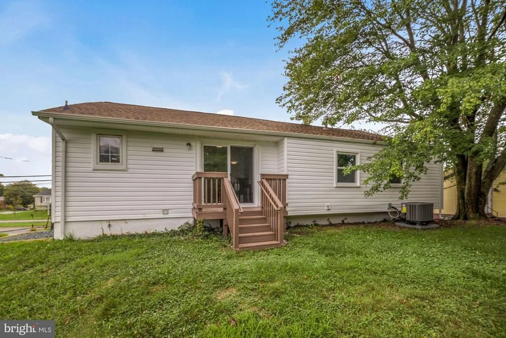 Photo of 7308 WALKER MILL ROAD