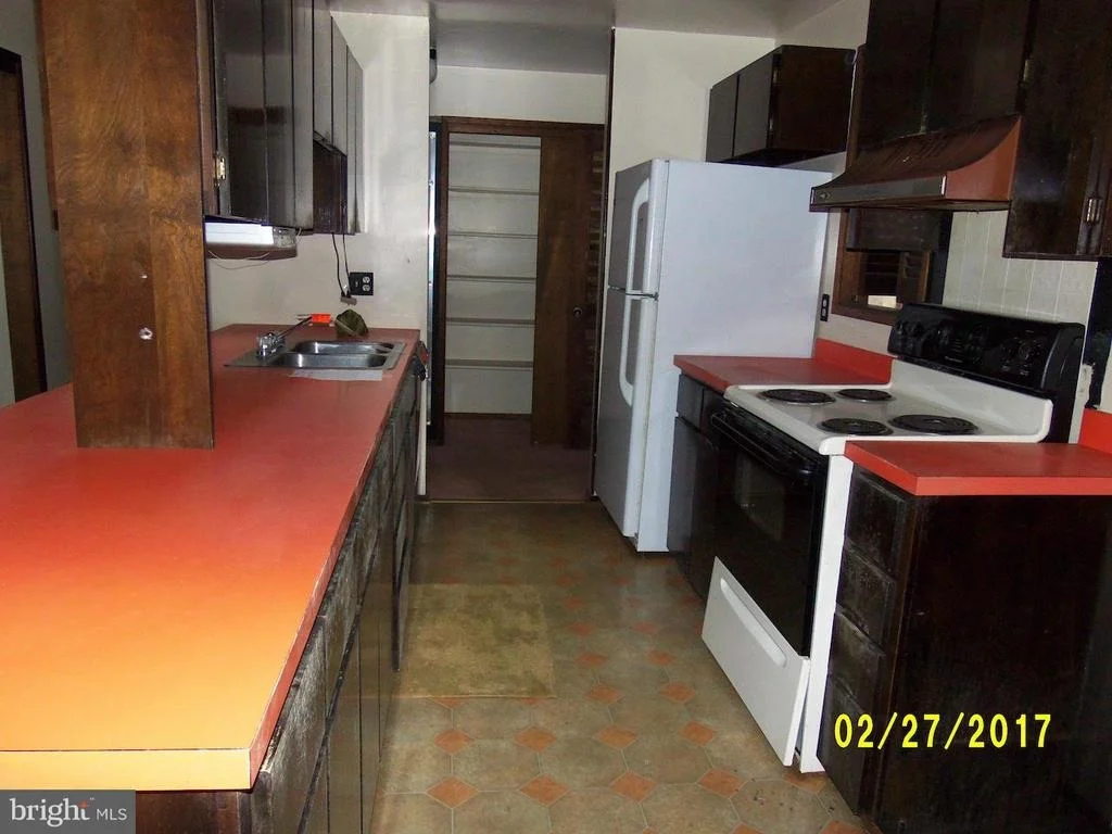 Photo of 6221 OCCOQUAN FOREST DRIVE