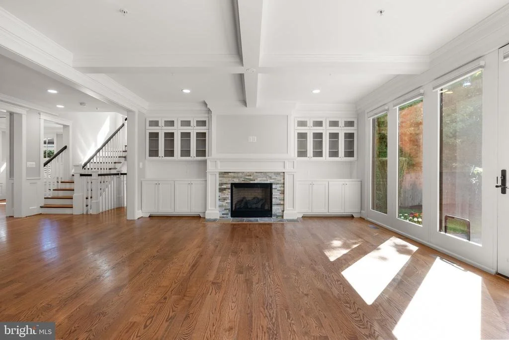 Photo of 4510 MAPLE AVENUE