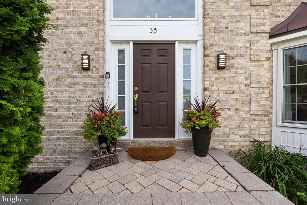 Photo of 35 PARRY DRIVE