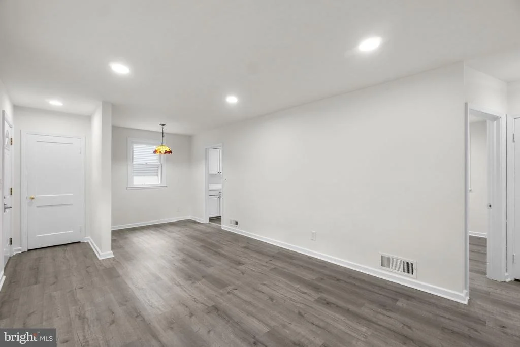 Photo of 3658 CLIFMAR ROAD