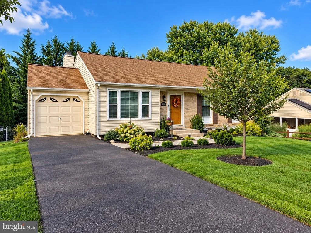 Photo of 10425 SWEEPSTAKES ROAD