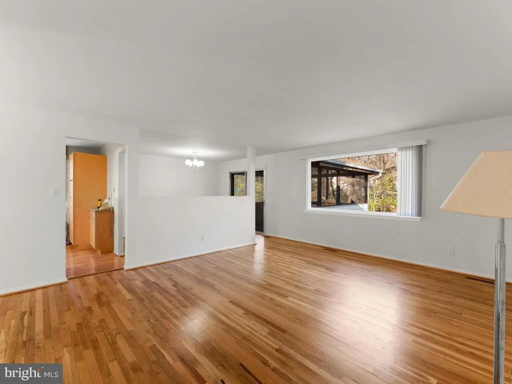 Photo of 5013 ELIOTS OAK ROAD