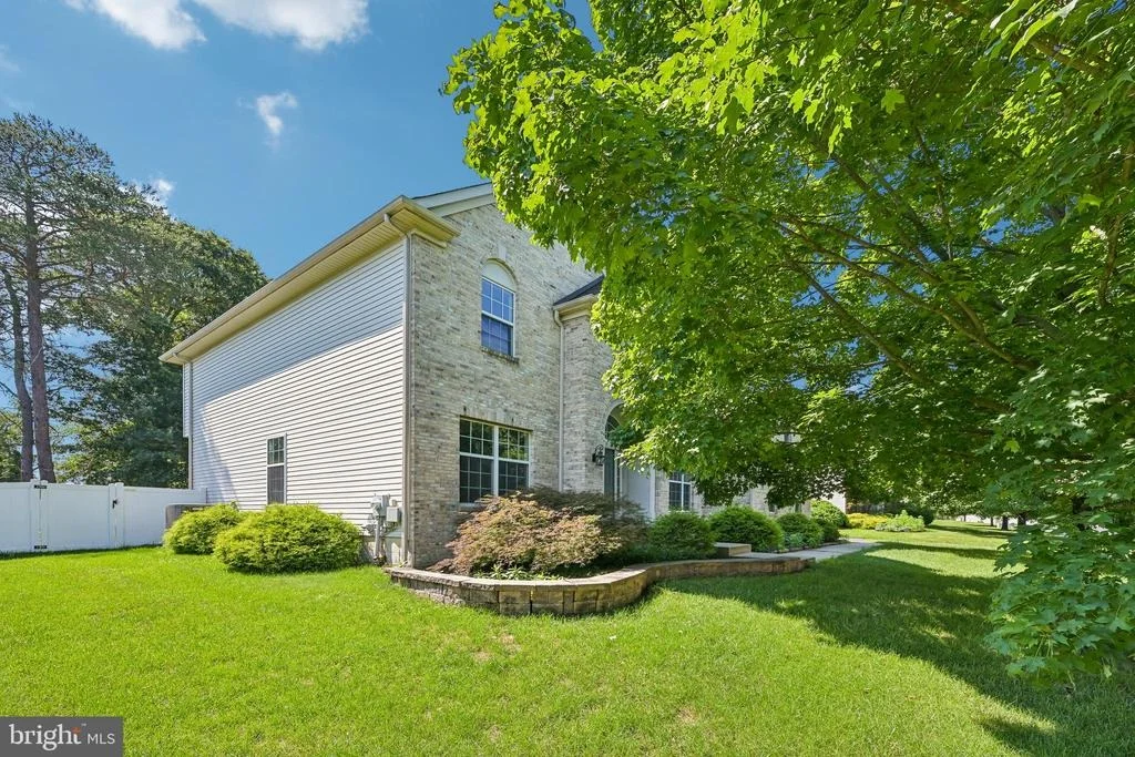 Photo of 7 LONGFELLOW LANE