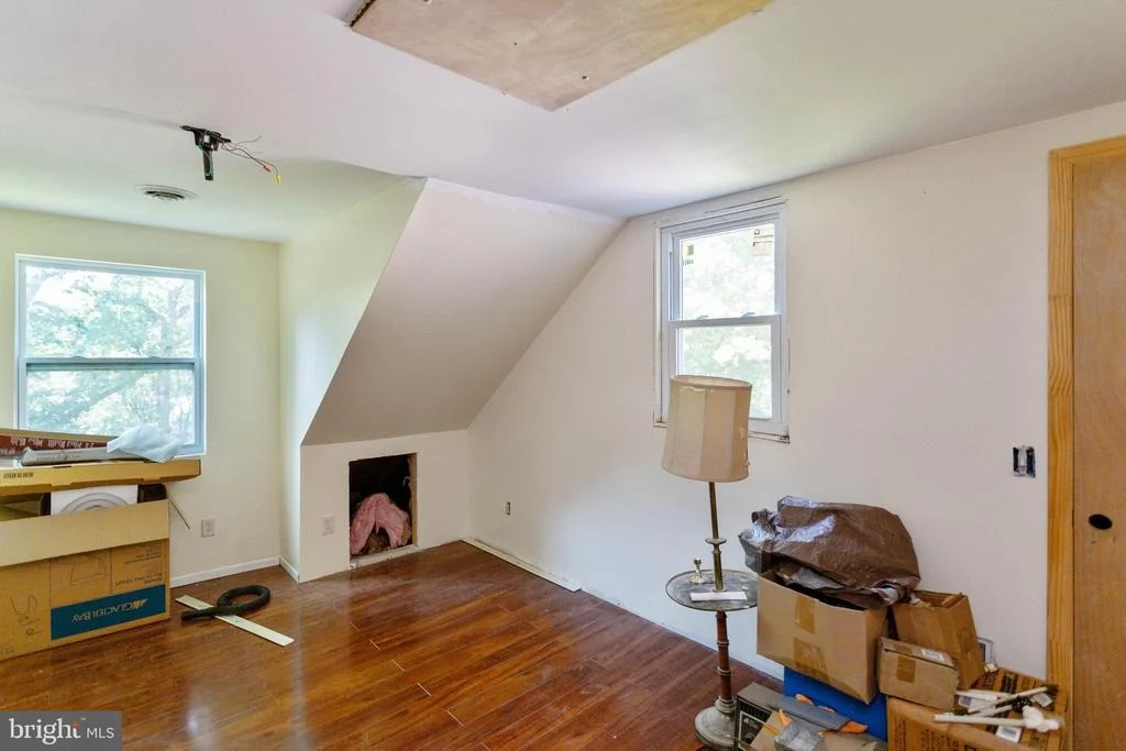Photo of 7010 LANCASTER ROAD