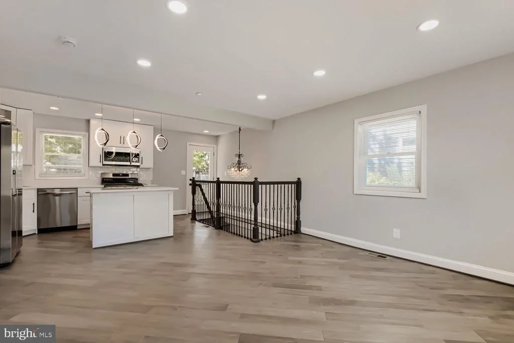 Photo of 105 ROSECREST DRIVE