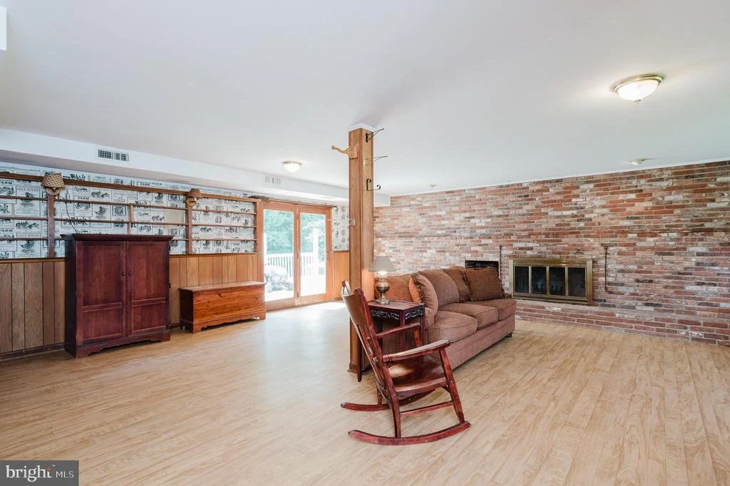 Photo of 1306 GRANDVIEW COURT
