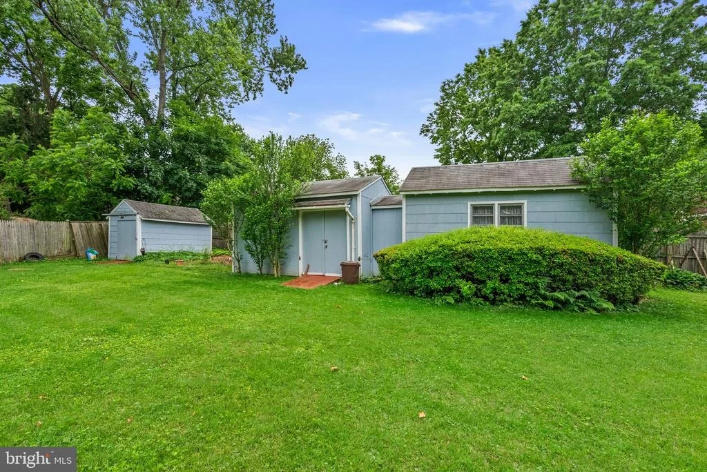 Photo of 807 SNIDER LANE