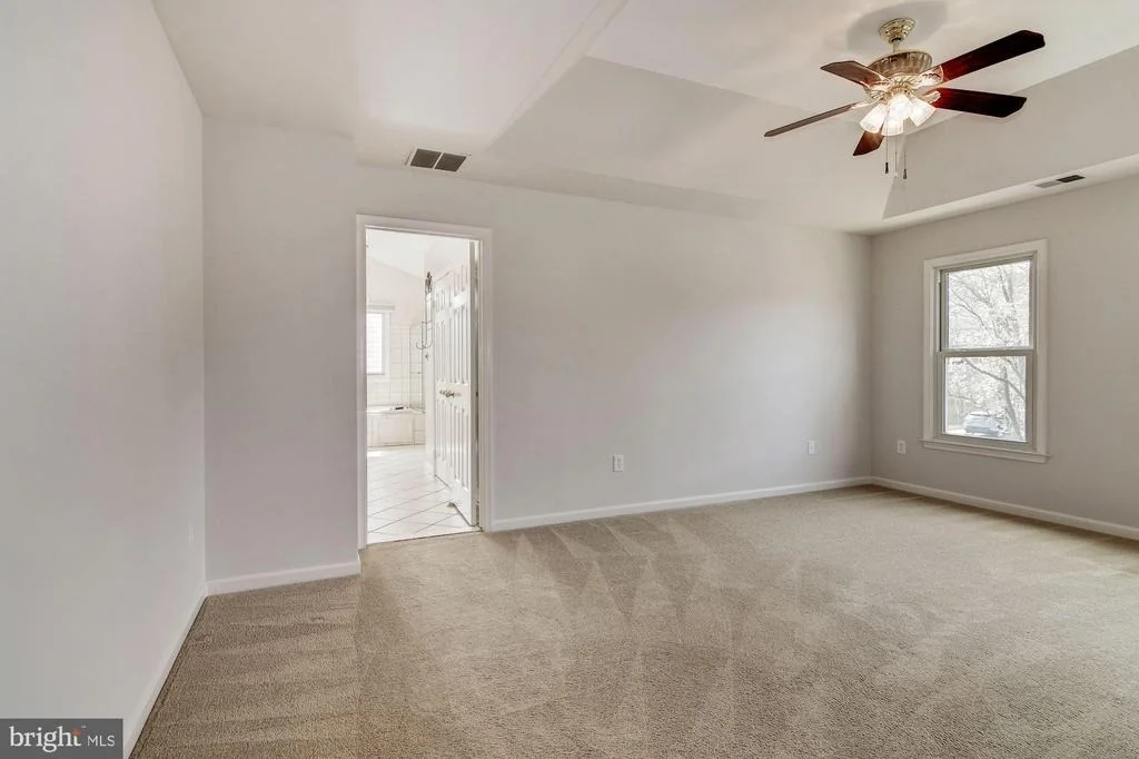 Photo of 8106 DEERCREEK PLACE
