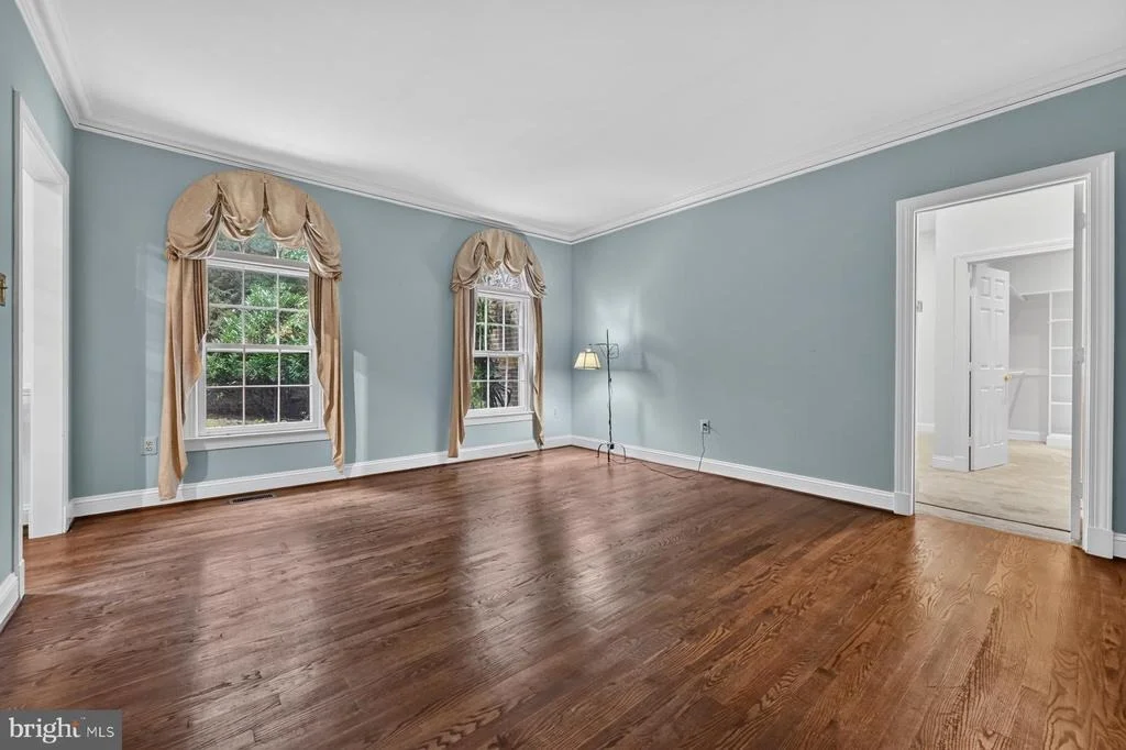 Photo of 900 MALVERN HILL DRIVE