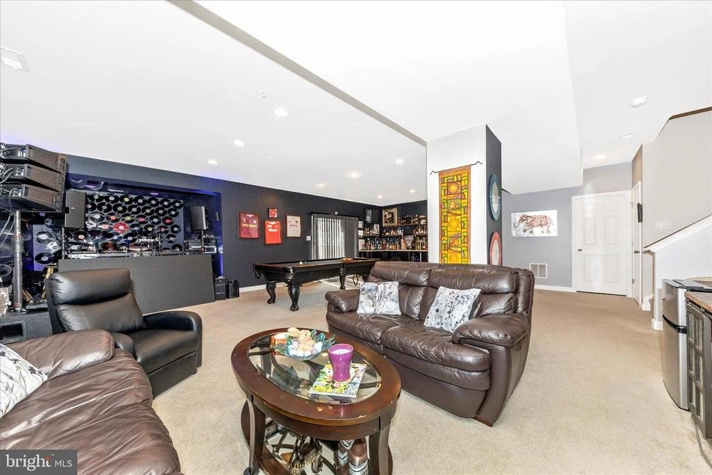 Photo of 825 HOLDEN ROAD