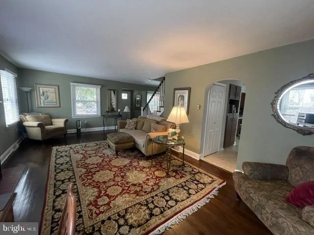 Photo of 321 N STANWICK ROAD