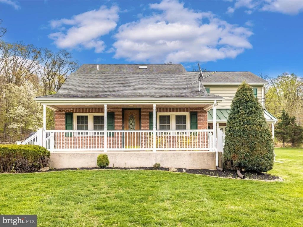 Photo of 11505 PLEASANT VALLEY ROAD