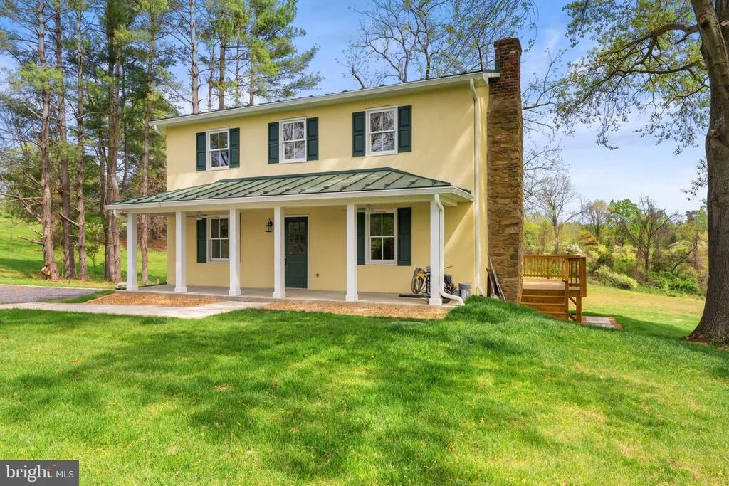 Photo of 11066 MORELAND ROAD