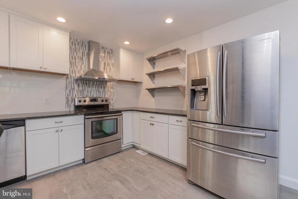 Photo of 2240 GREENVALLEY DRIVE